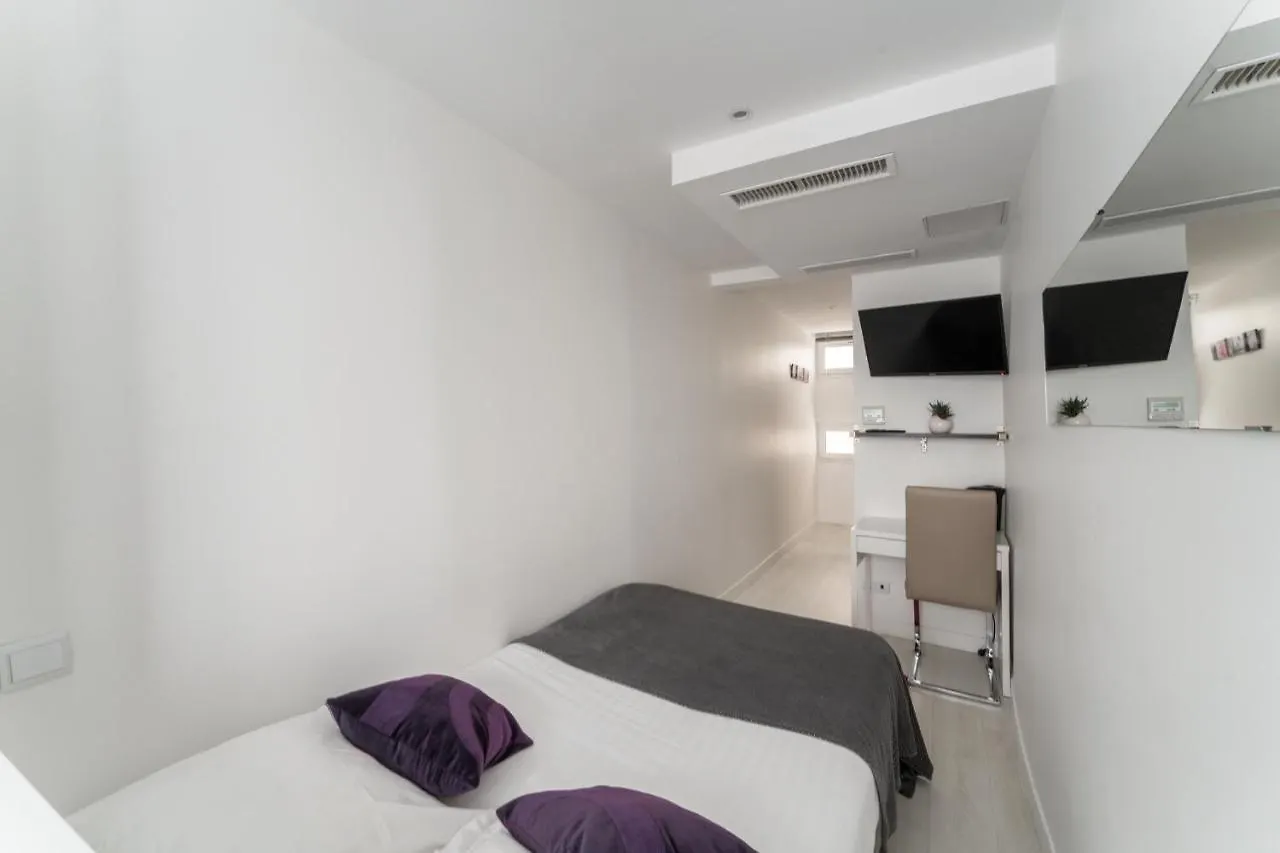 Hotel L'oasis Montparnasse Paris