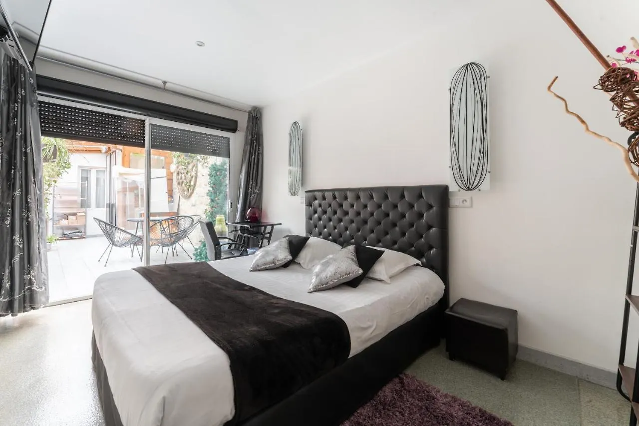 Hotel L'oasis Montparnasse Paryż
